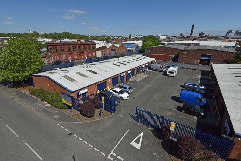 Industrial unit to let Cambridge Industrial Estate, Salford, Greater Manchester Workspace