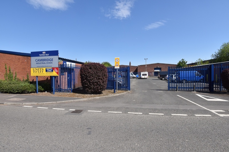 Industrial unit to let Cambridge Industrial Estate, Salford, Greater Manchester Workspace